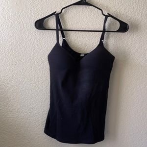 Uniqlo bra tank top